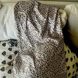 Princess Polly cheetah print dress. Worn once. Great condition.